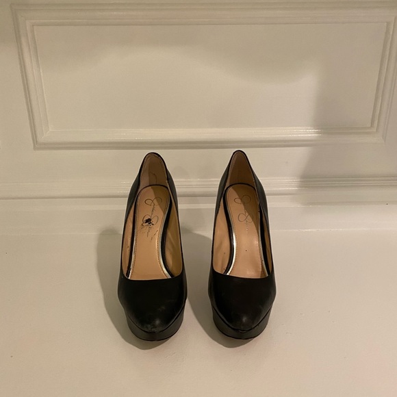 Jessica Simpson Size 9.5 Black Pumps - Picture 1 of 4